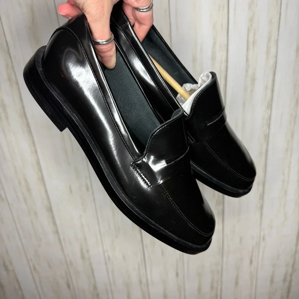 Everlane NWOT Womens 8.5 Classic Black Loafers
